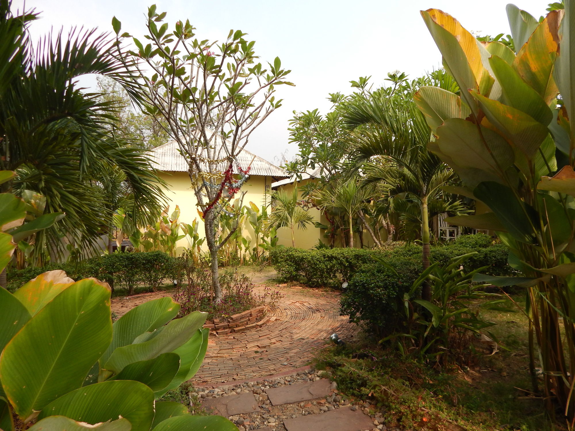 Фото Him Naam Pai Resort