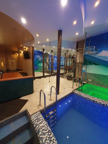 Офистік секс стриптиз бейнелері