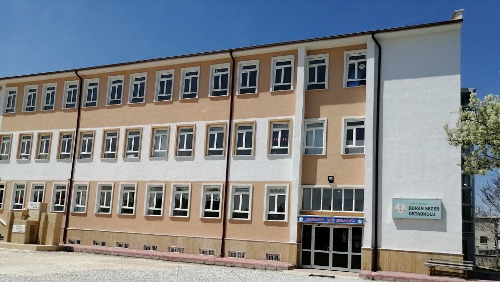 School Duran Sezer Middle School, Karapinar, photo