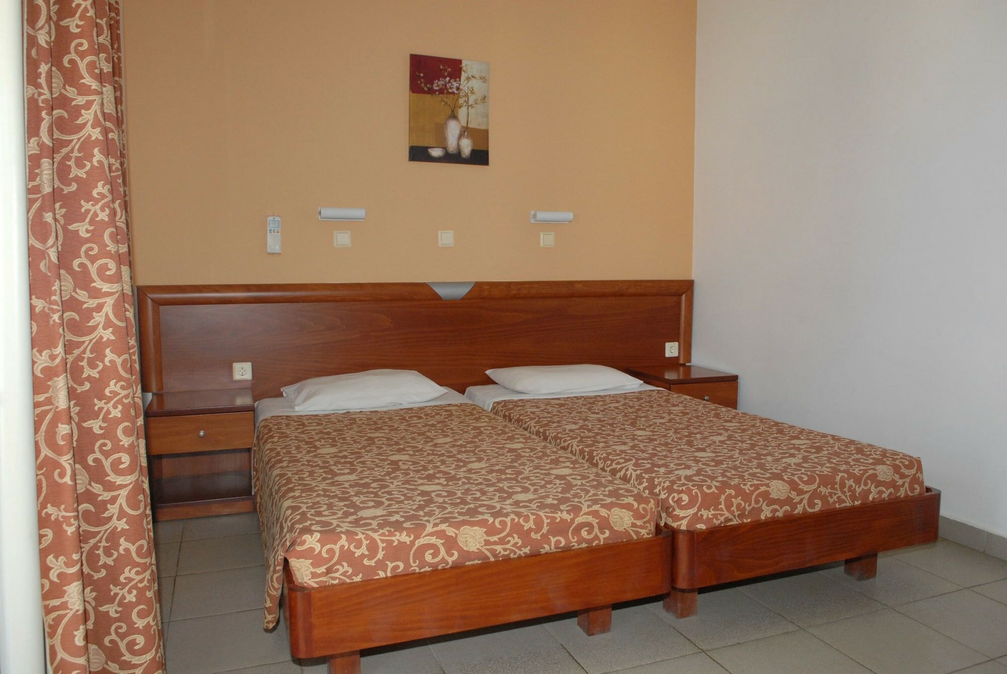 Фото Barbie Hotel Apartments