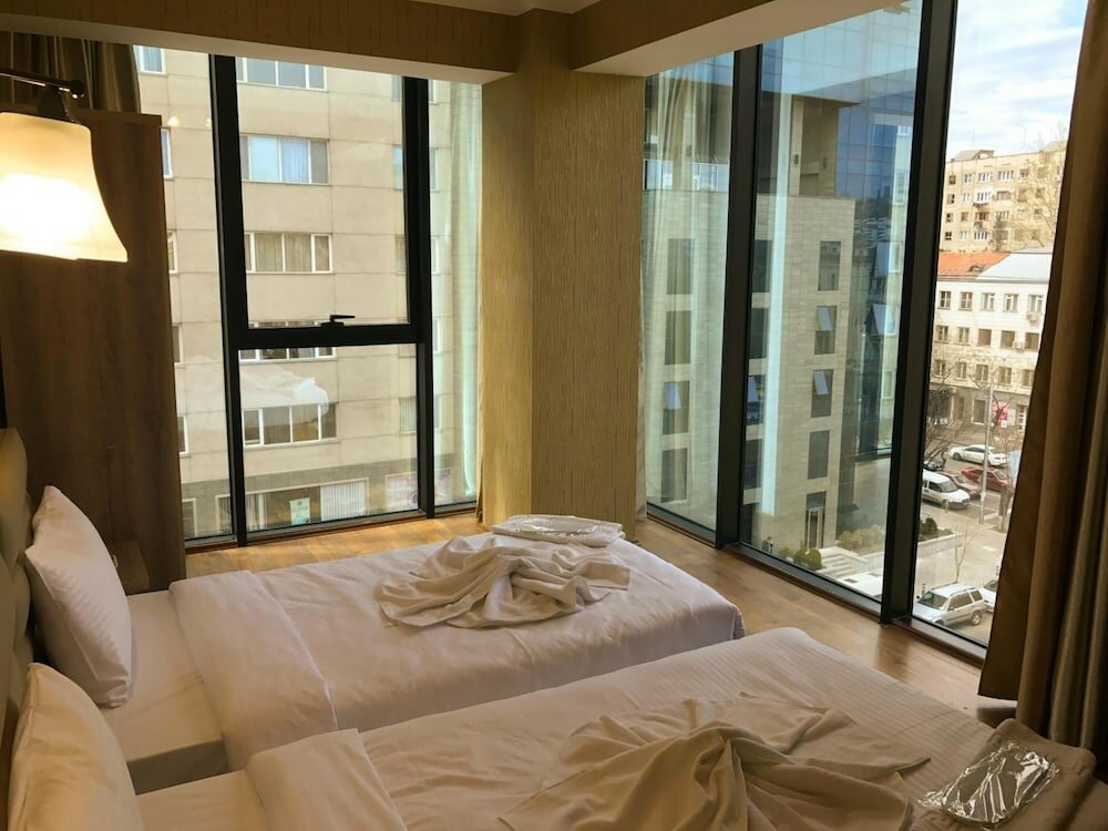 Фото LPlaza Hotel