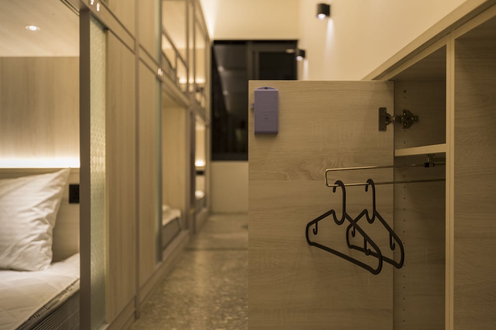 Фото Meander 1948 Hostel - Taipei Main Station