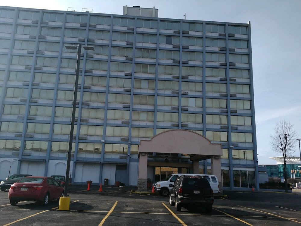 Фото University Hotel & Suites