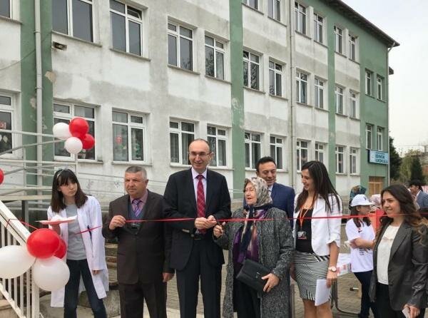 مدرسة Edincik Middle School ، ، صورة