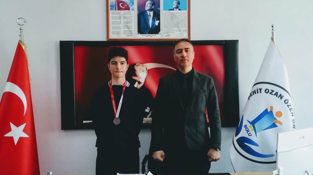 School Martyr Ozan Özen Secondary School, Bolu, photo