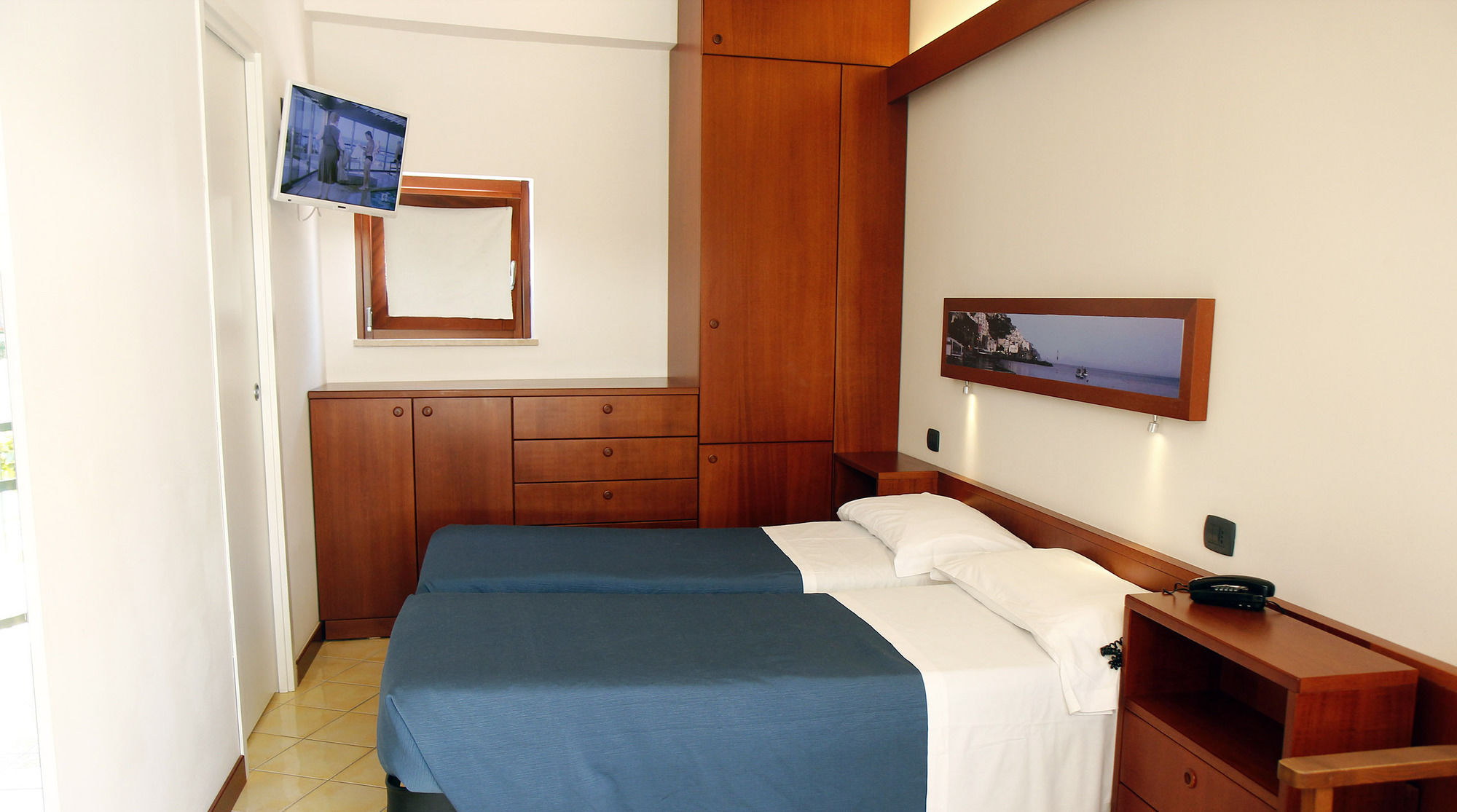 Фото Hotel La Darsena