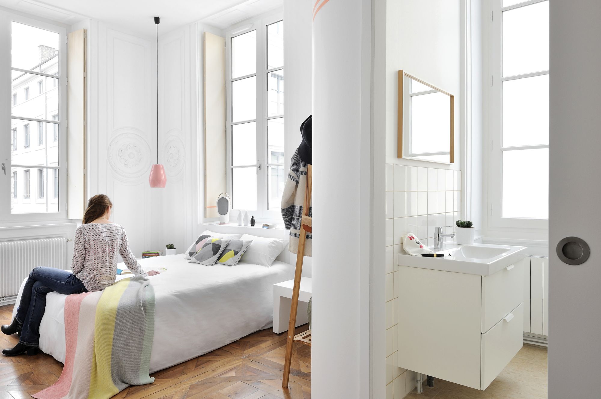 Фото Away Hostel & Coffee Shop