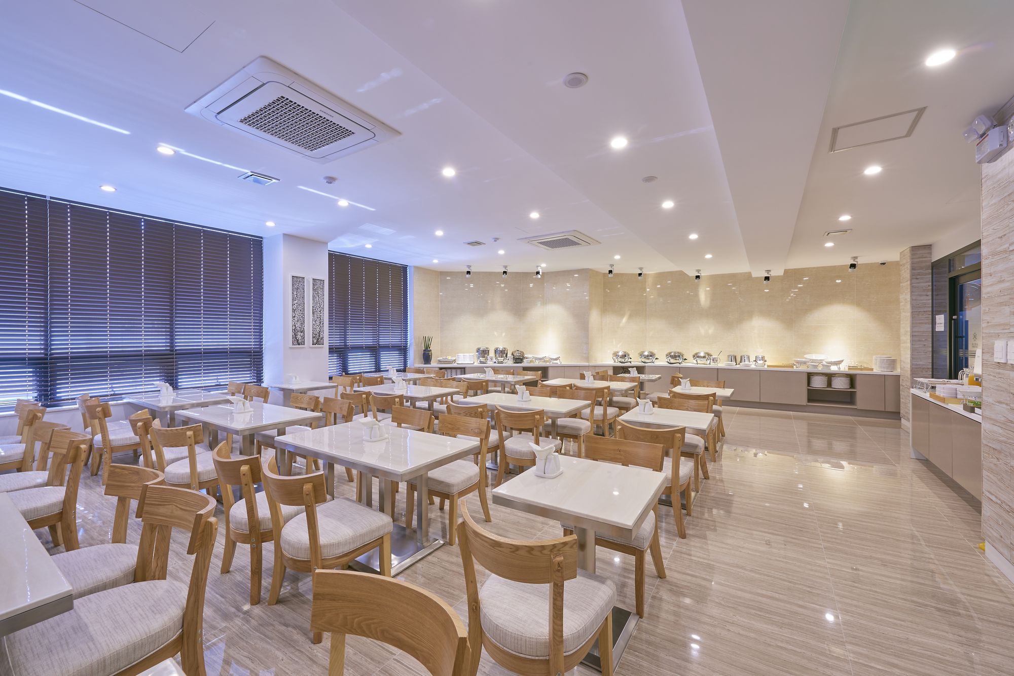 Фото Gwangju Aura Hotel