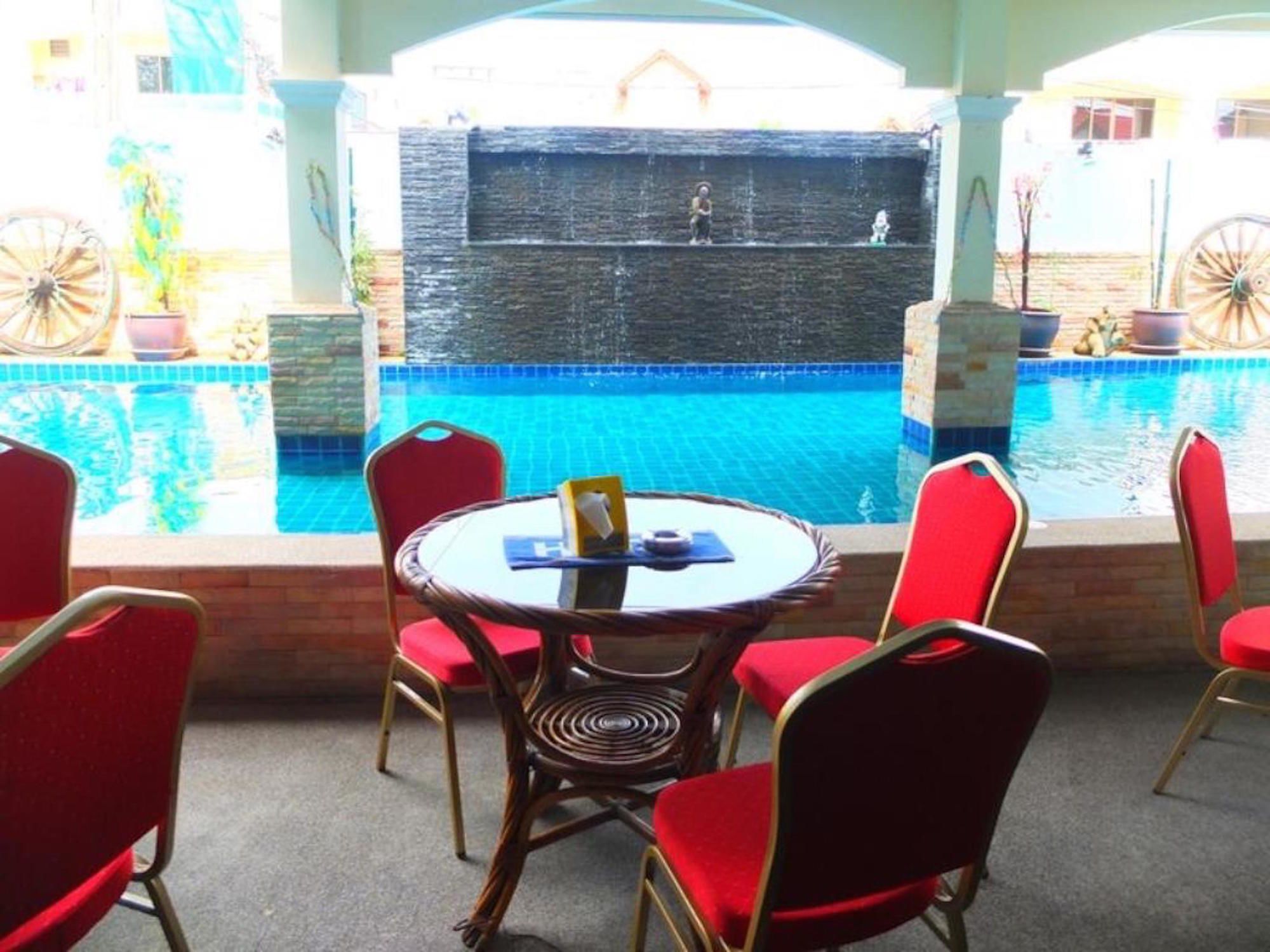 Фото The Caddy Shack