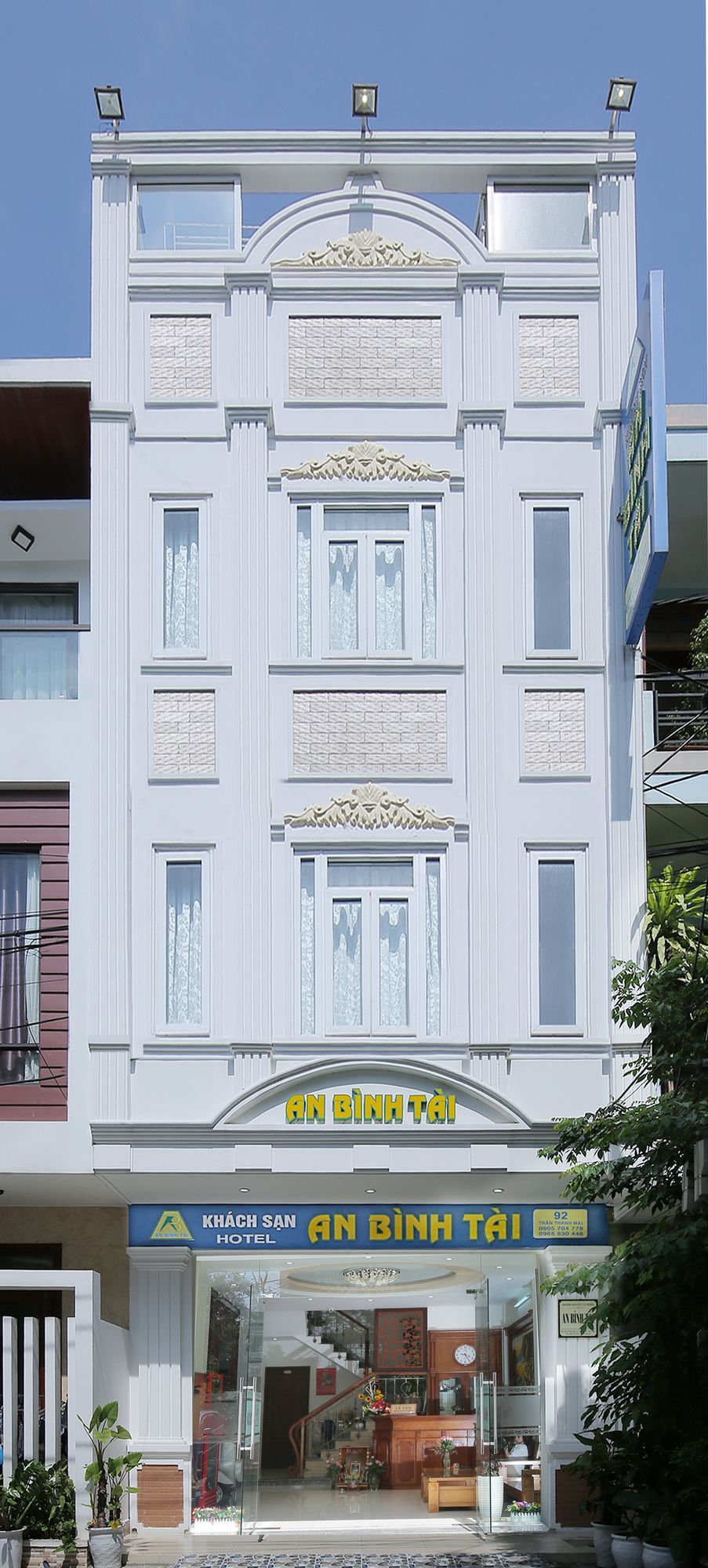 Фото отеля 2