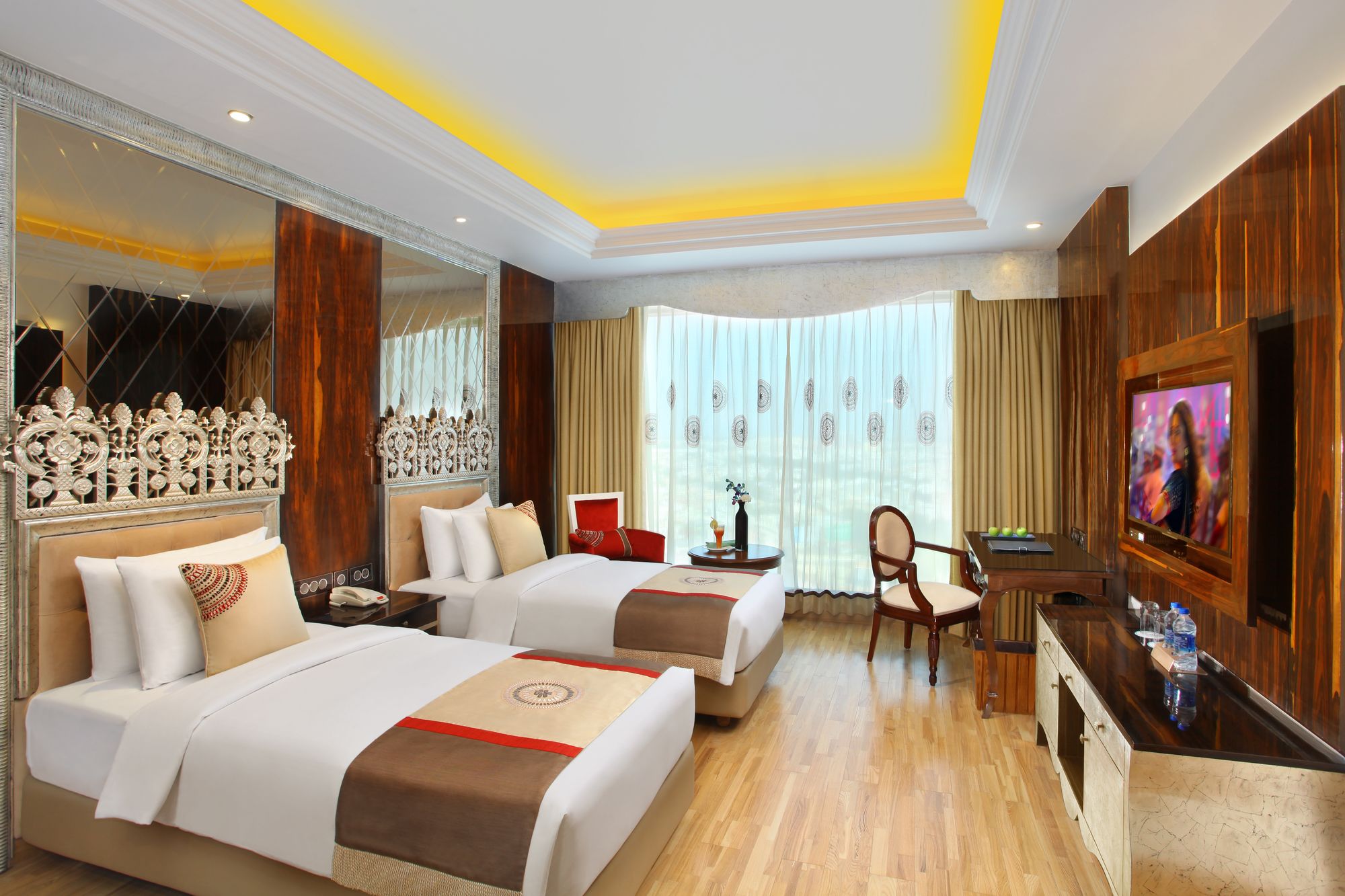 Фото Seven Seas Hotel