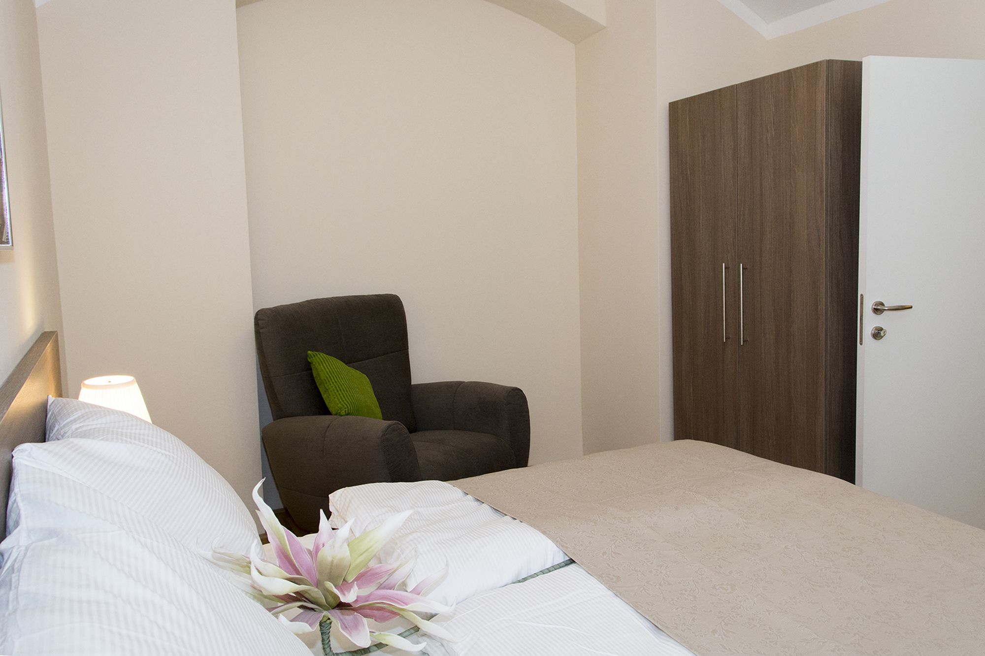 Фото Limes Apartments