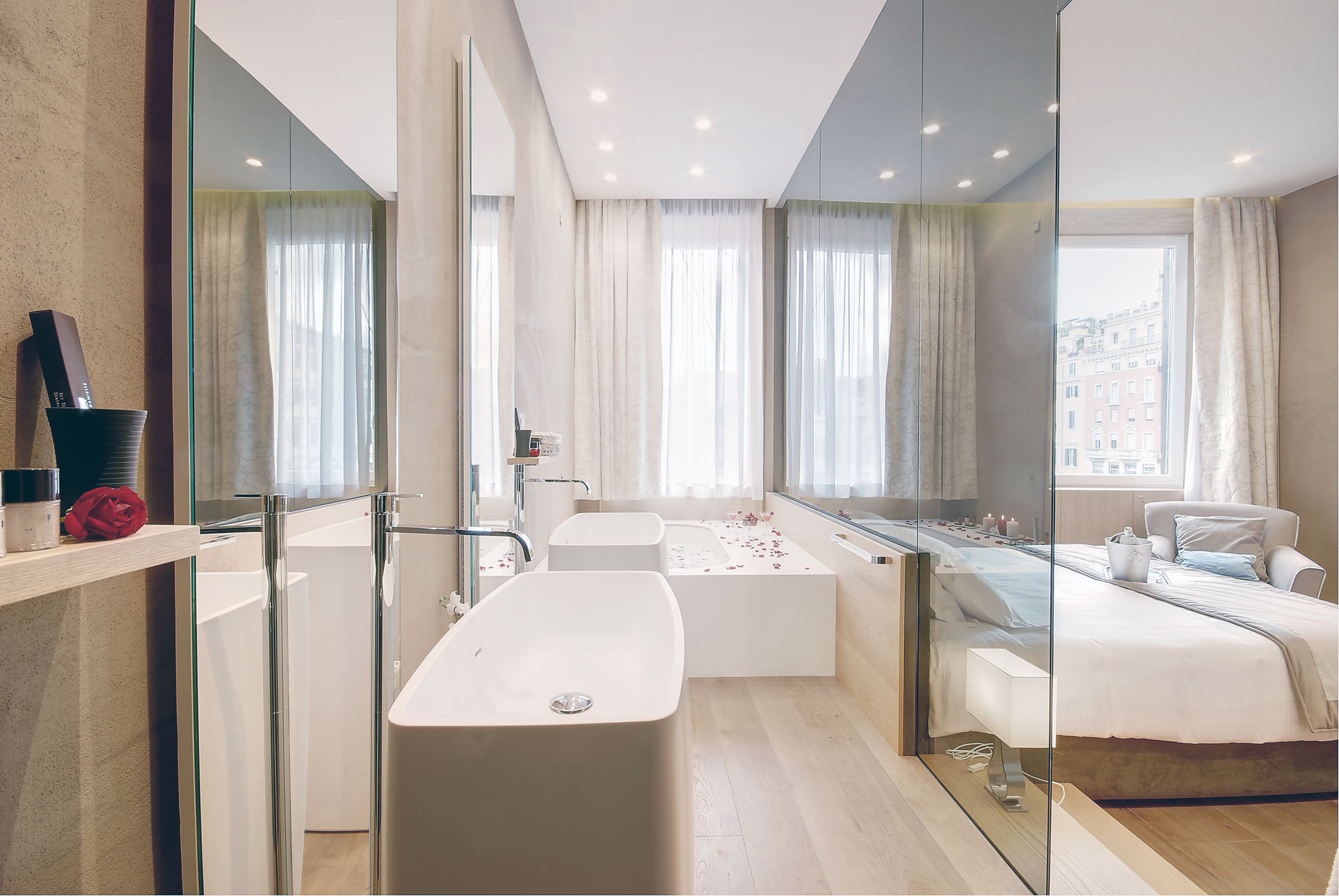 Фото Sun Suite Luxury Pantheon