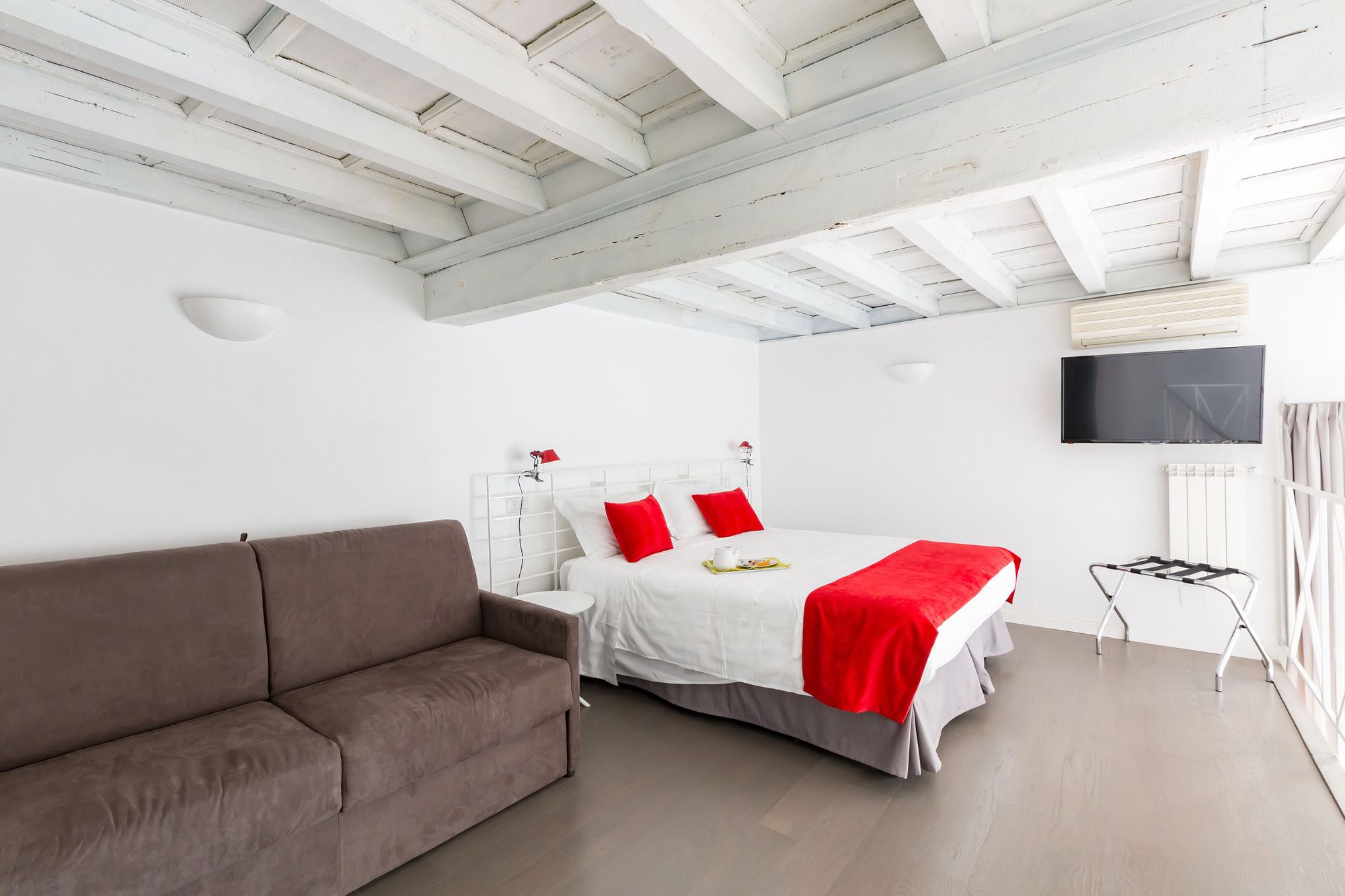 Фото Cancelleria Comfort Inn