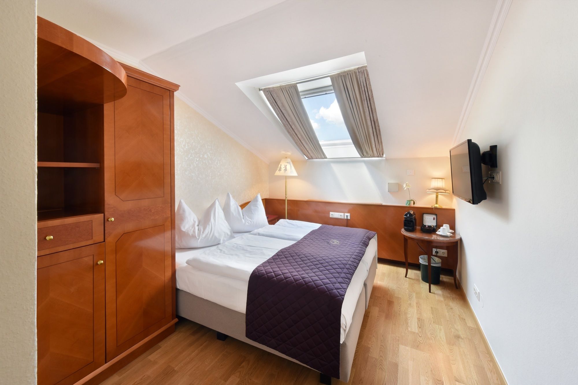 Фото Hotel am Schubertring