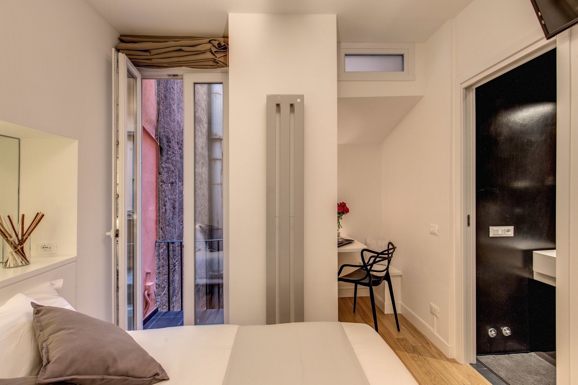 Фото Orange Suites