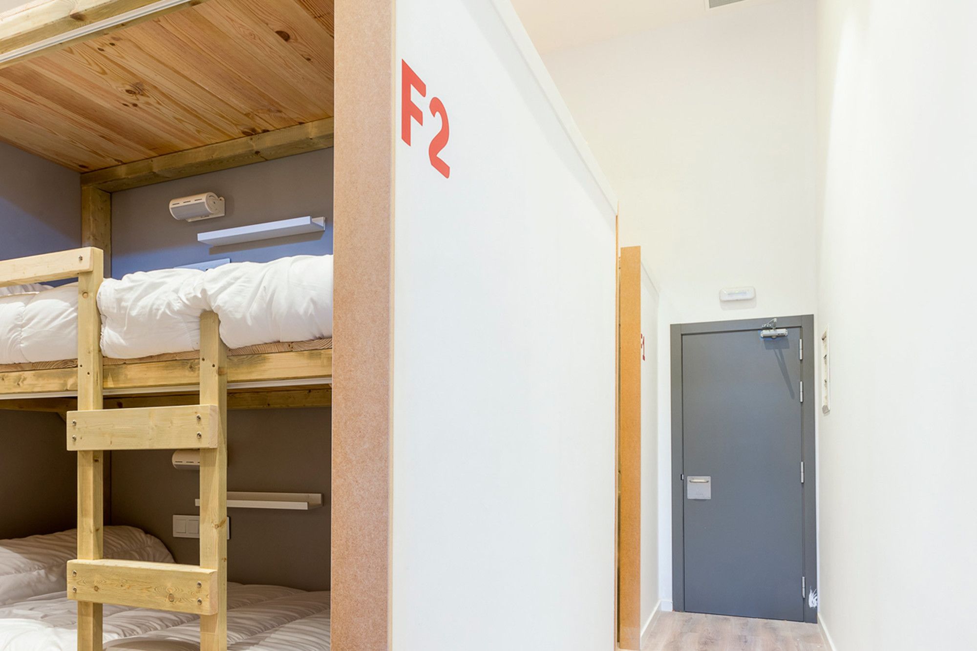 Фото Ant Hostel Barcelona