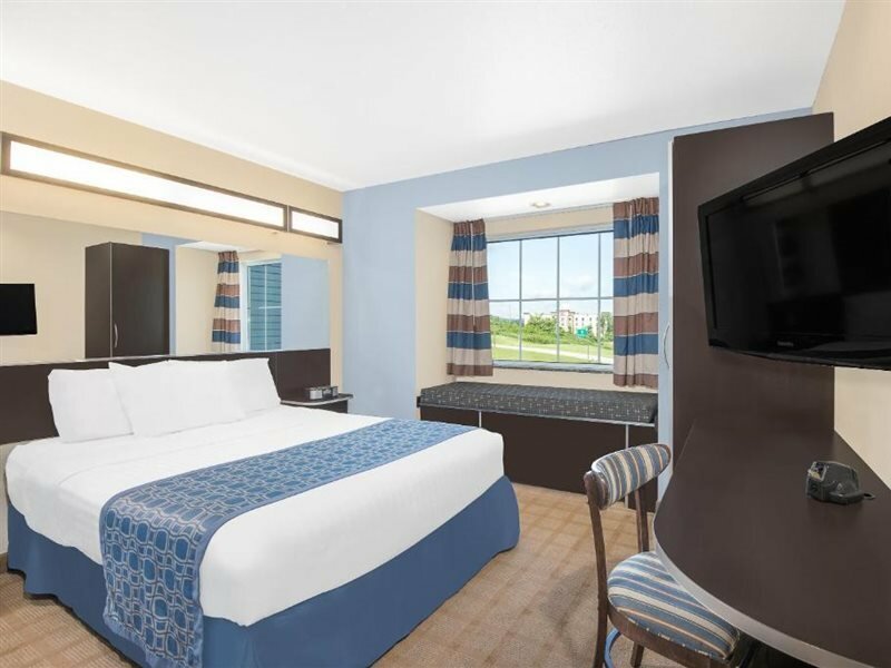 Фото Microtel Inn & Suites by Wyndham Waynesburg