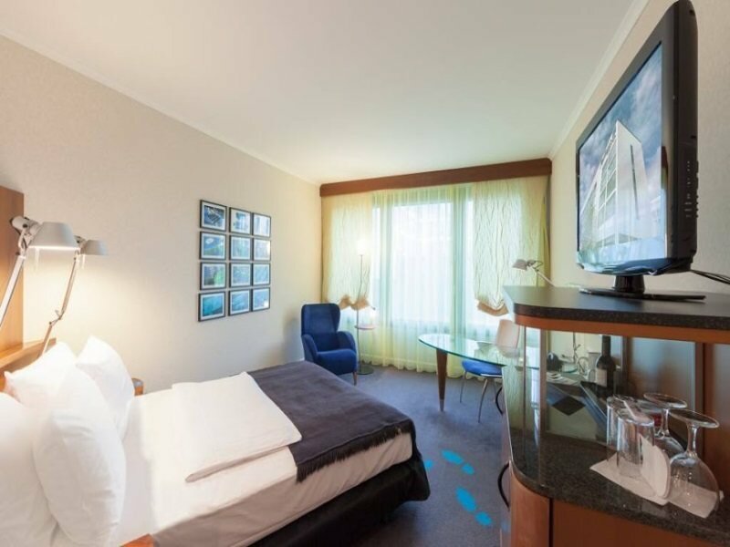 Фото Radisson Blu Hotel, Hannover