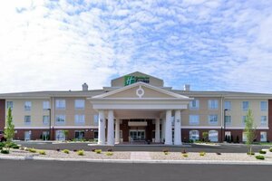 Hotel Holiday Inn Express & Suites Ironton, Ironton, photo