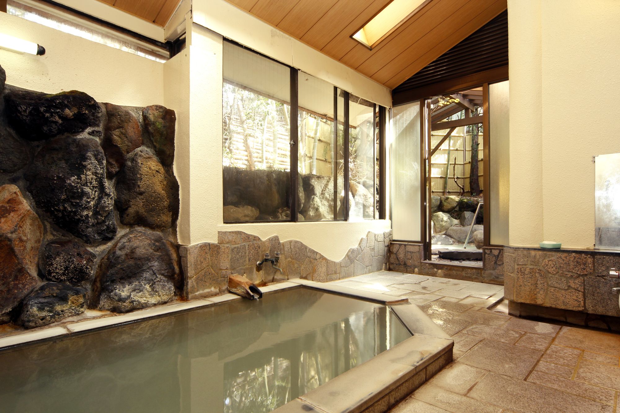 Фото Onsen Ryokan Mitake