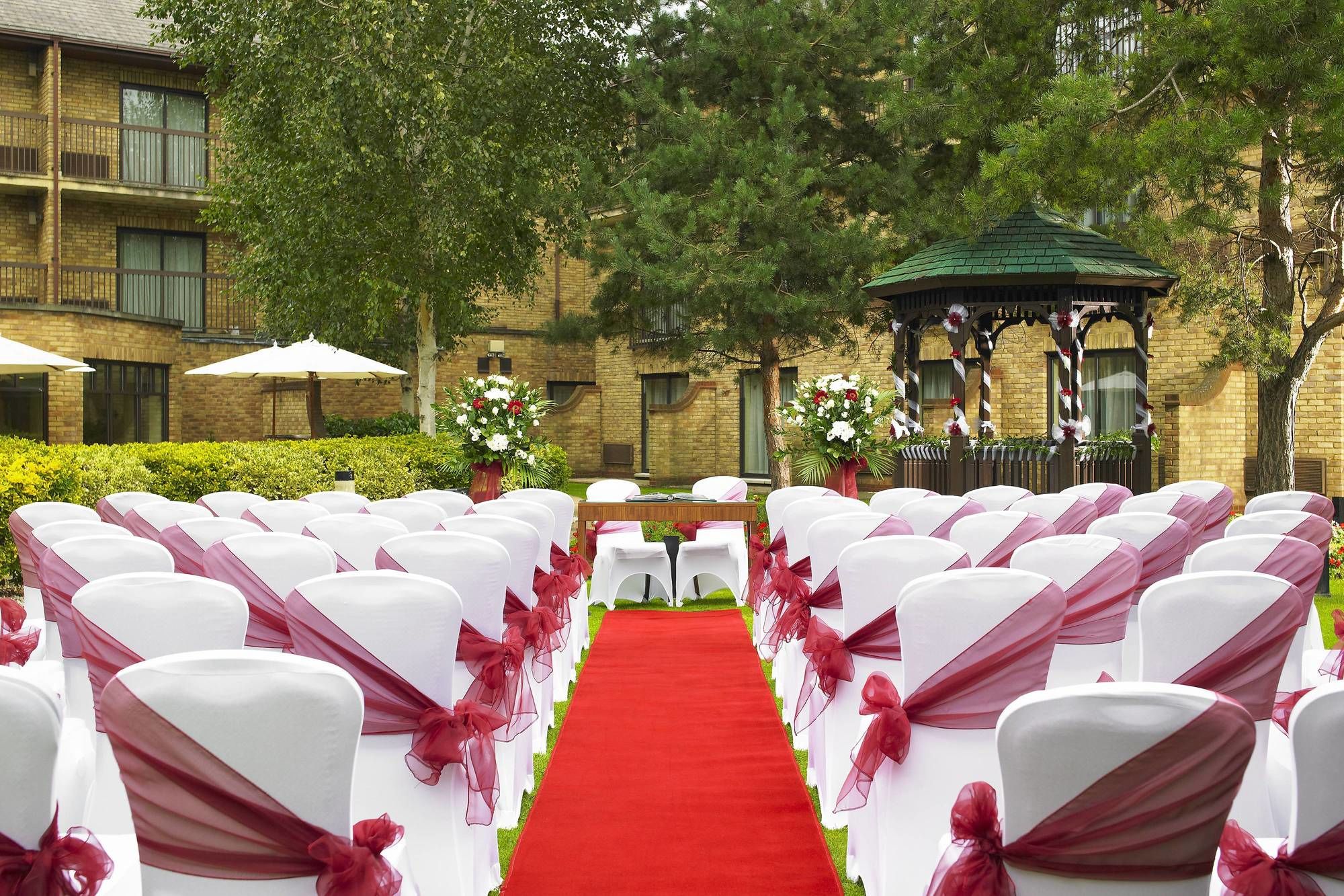 Фото Delta Hotels Cheshunt