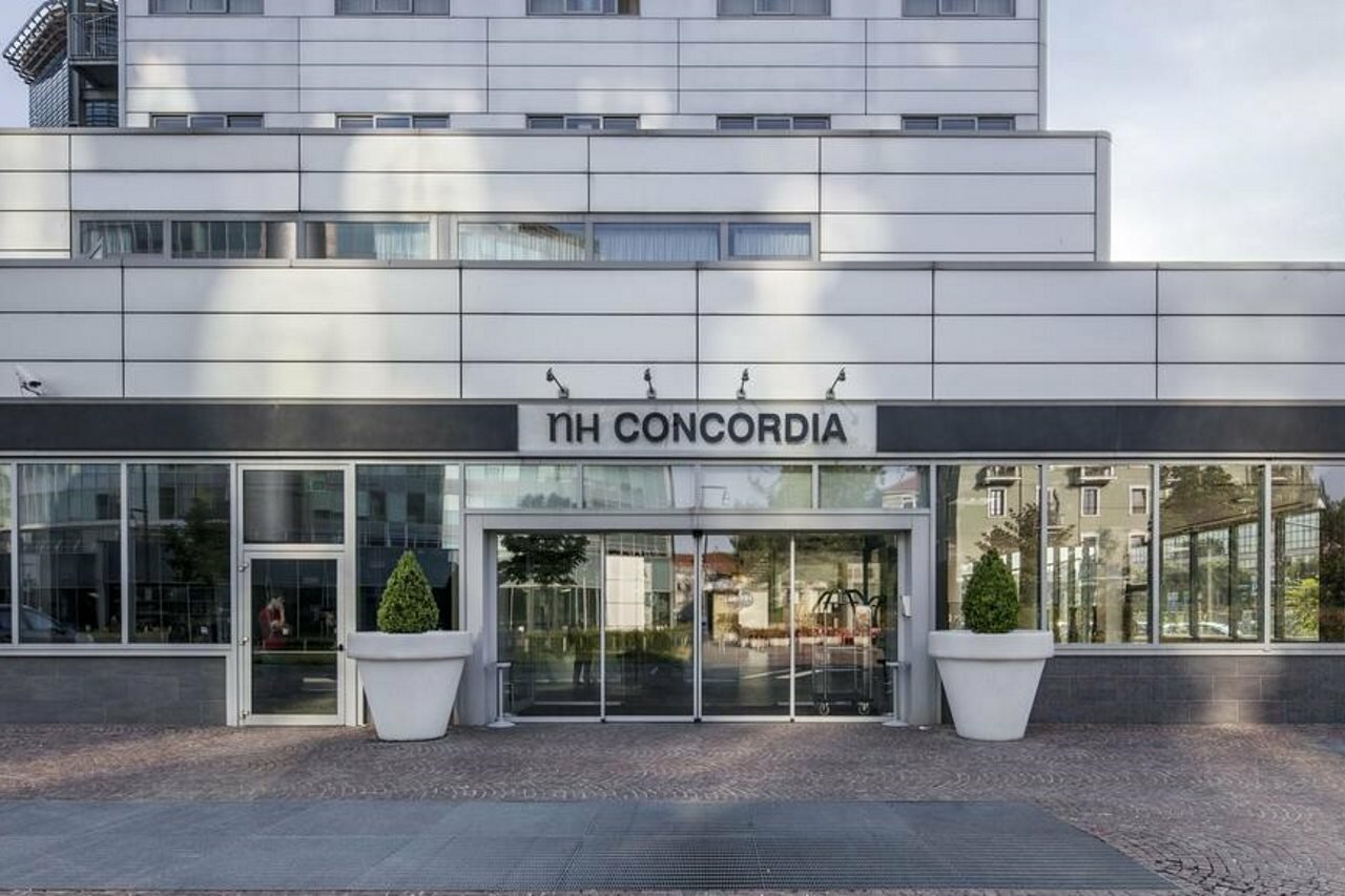 Фото Ac Hotel by Marriott Milan Sesto