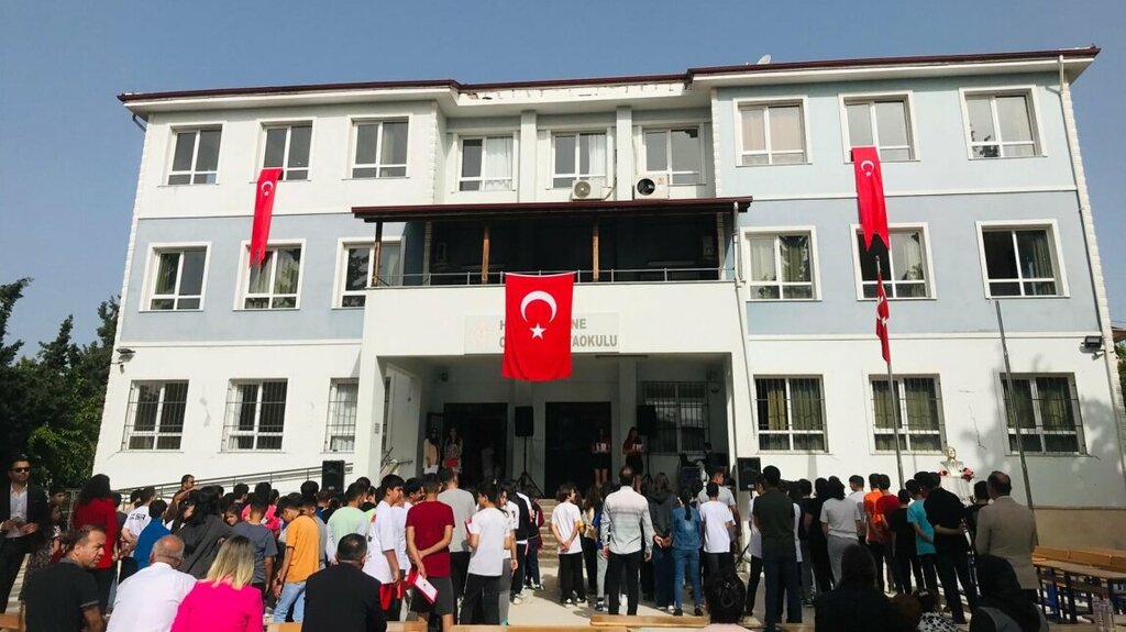 School Orhanli Middle School, Defne, photo