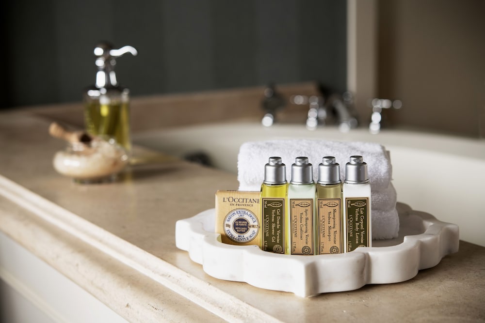 Фото Wedgewood Hotel And SPA