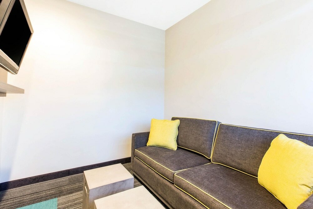 Фото Rodeway Inn near Melrose Ave