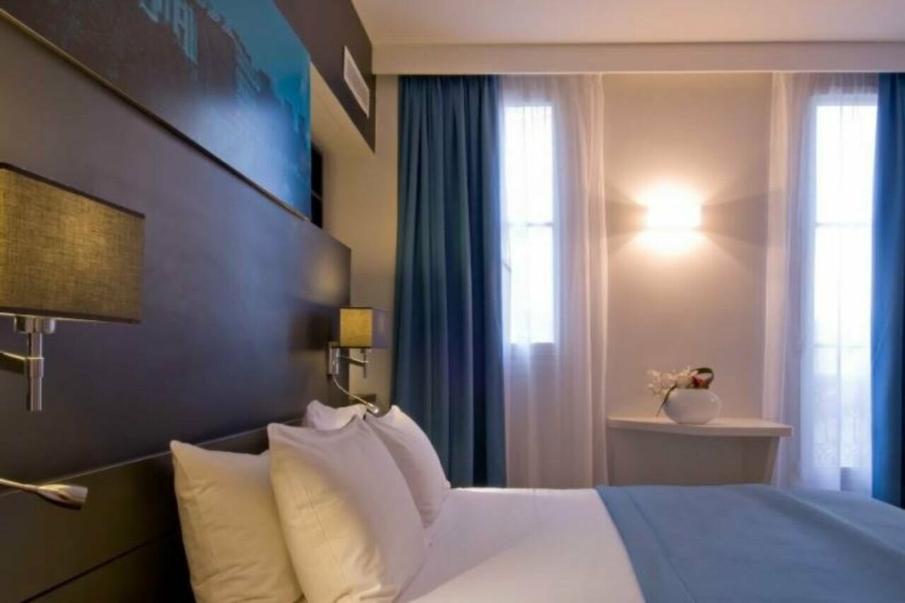 Фото Hotel Bailli de Suffren - Tour Eiffel