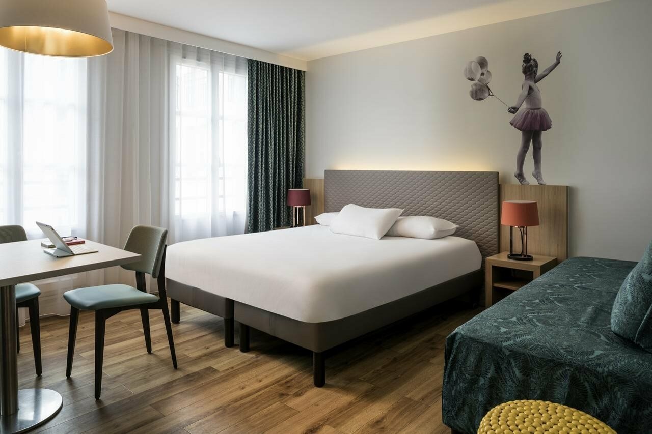 Фото отеля 2