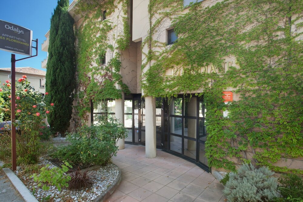 Фото Odalys City Aix EN Provence Les Floridianes