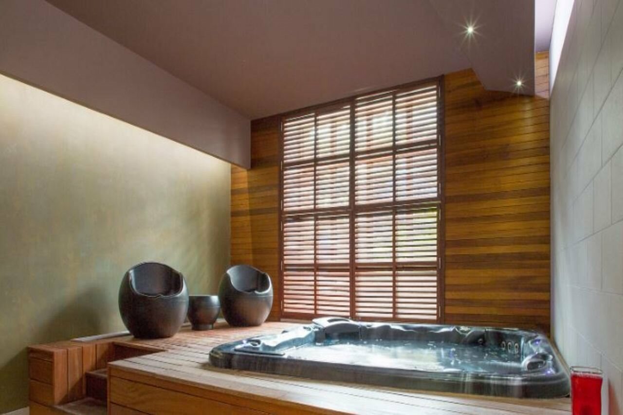 Фото Clos de Vallombreuse, The Originals Relais