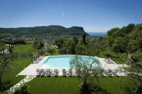 Гостиница Cà Barbini Resort в Гарде