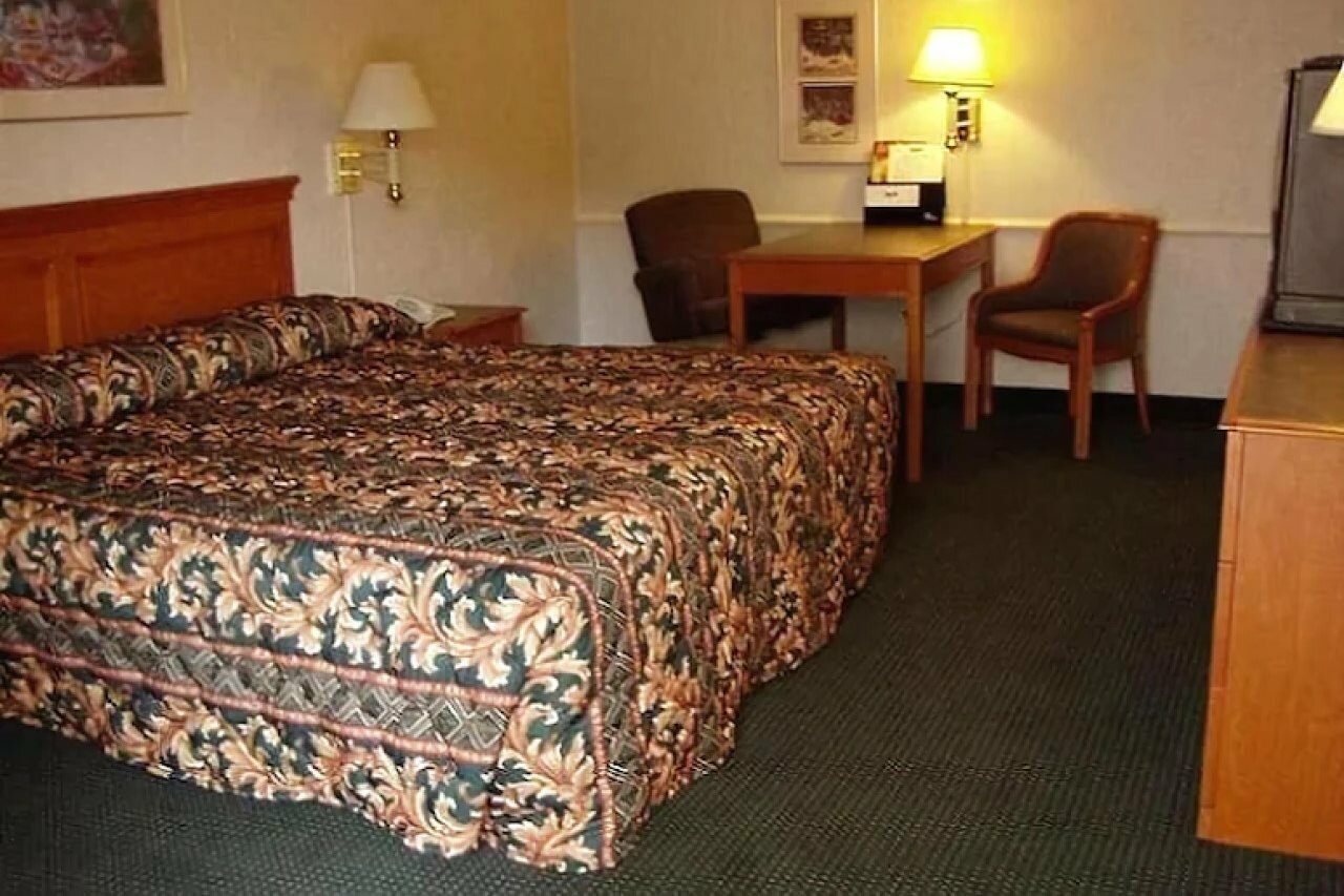 Фото America's Inn - Houston