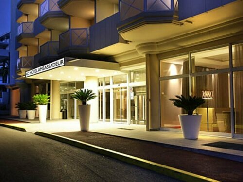Гостиница AC Hotel Ambassadeur Antibes  Juan les Pins в Антибе