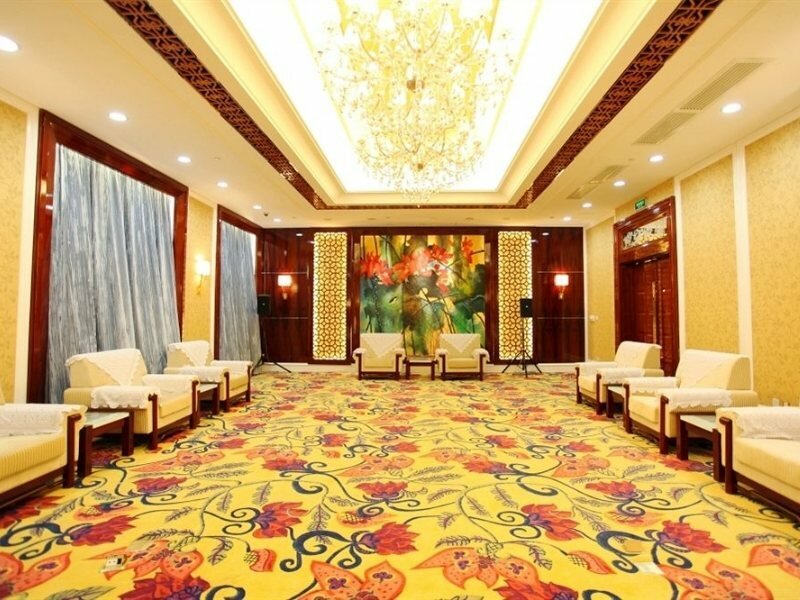 Фото Wyndham Grand Plaza Royale Palace Chengdu