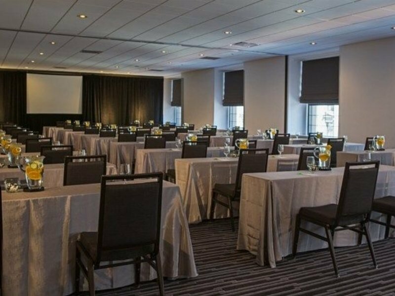 Фото Courtyard by Marriott Boston Downtown