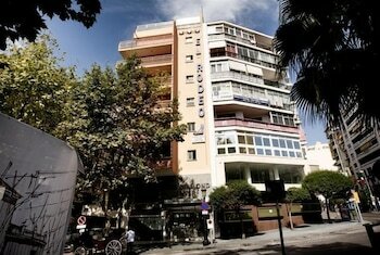 Фото Hotel Monarque El Rodeo