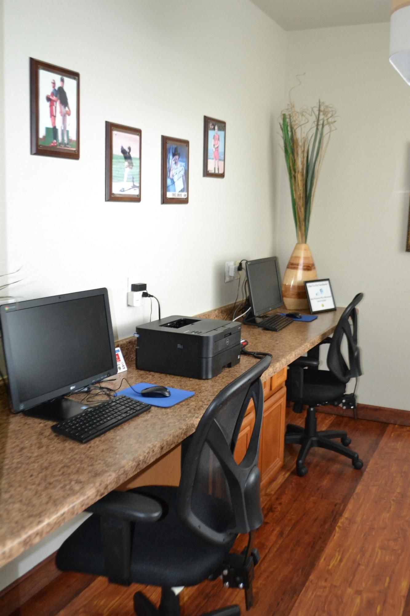 Фото Best Western Sherwood Inn & Suites