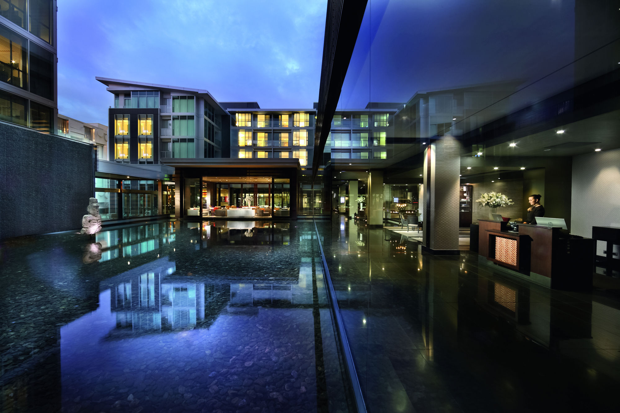 Фото Sofitel Auckland Viaduct Harbour