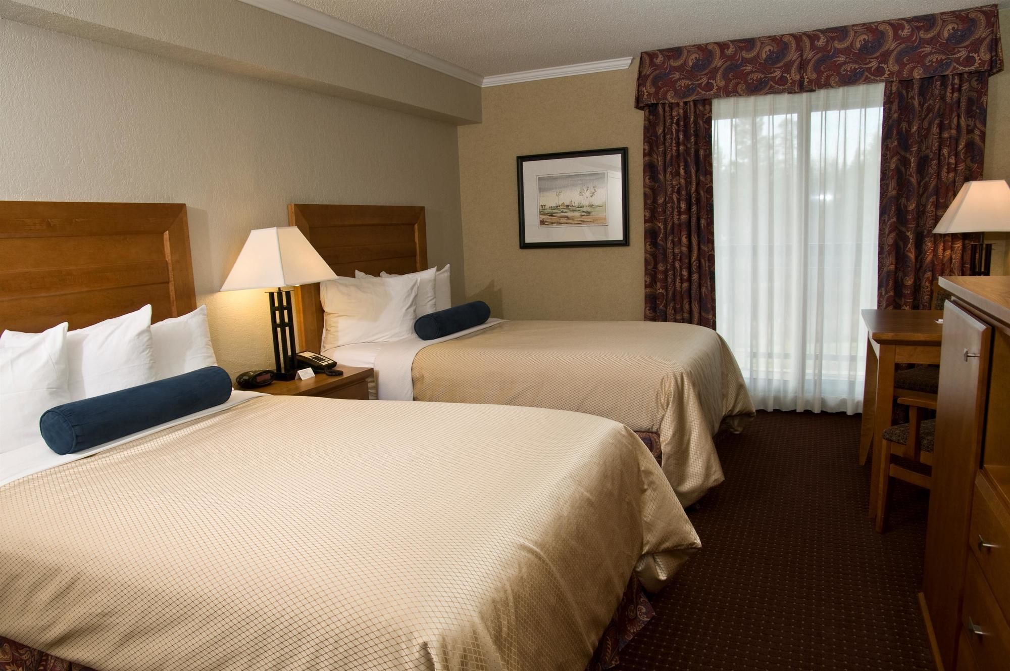 Фото Best Western Plus Nor'wester Hotel & Conference Centre