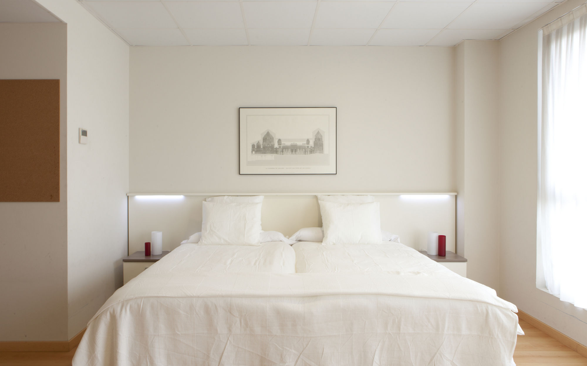 Фото Vertice Roomspace Madrid