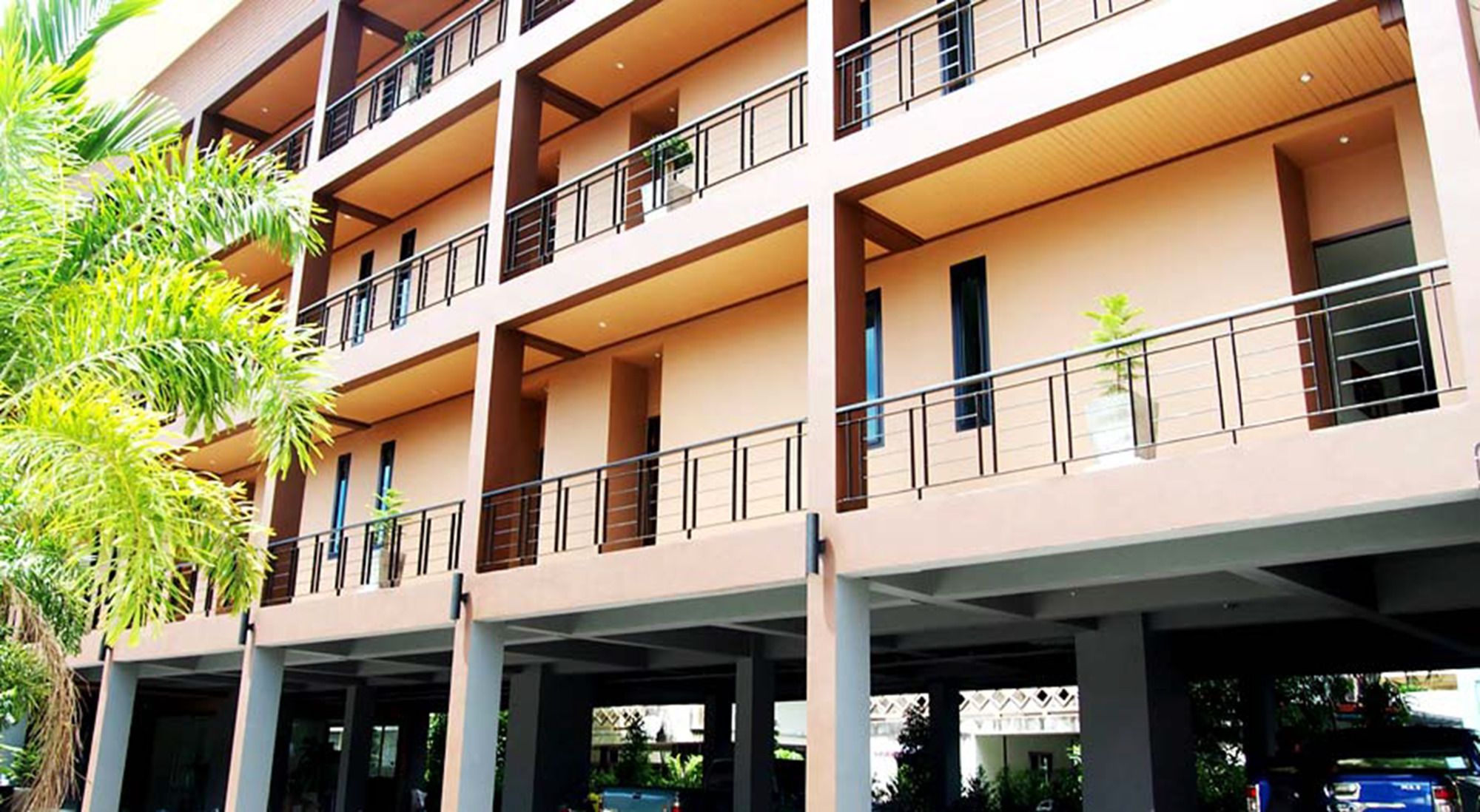 Фото West Key Kamala Apartment