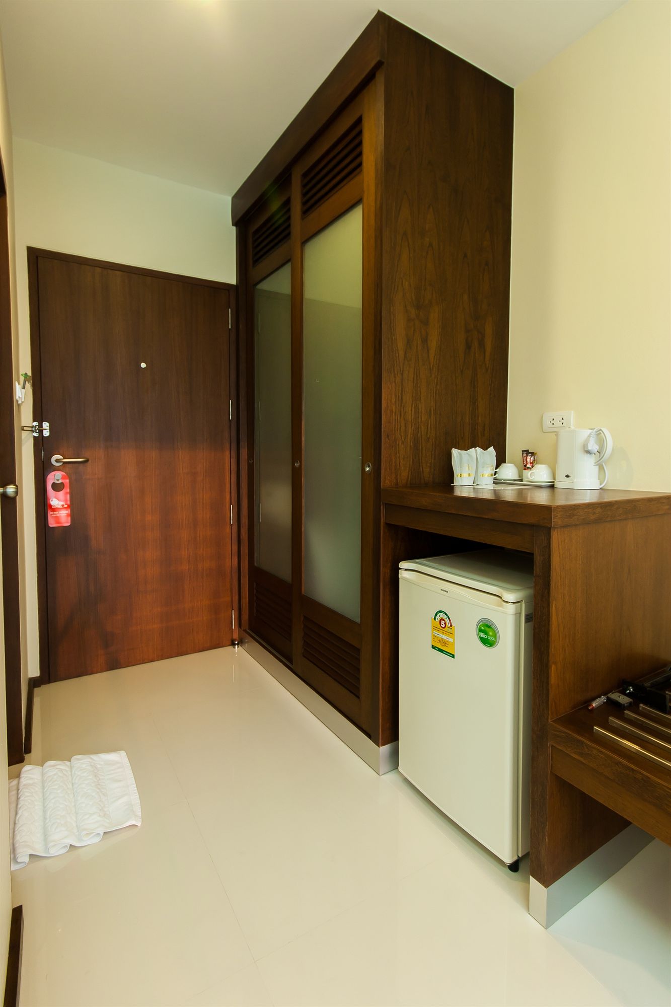 Фото Baannilrath Hotel