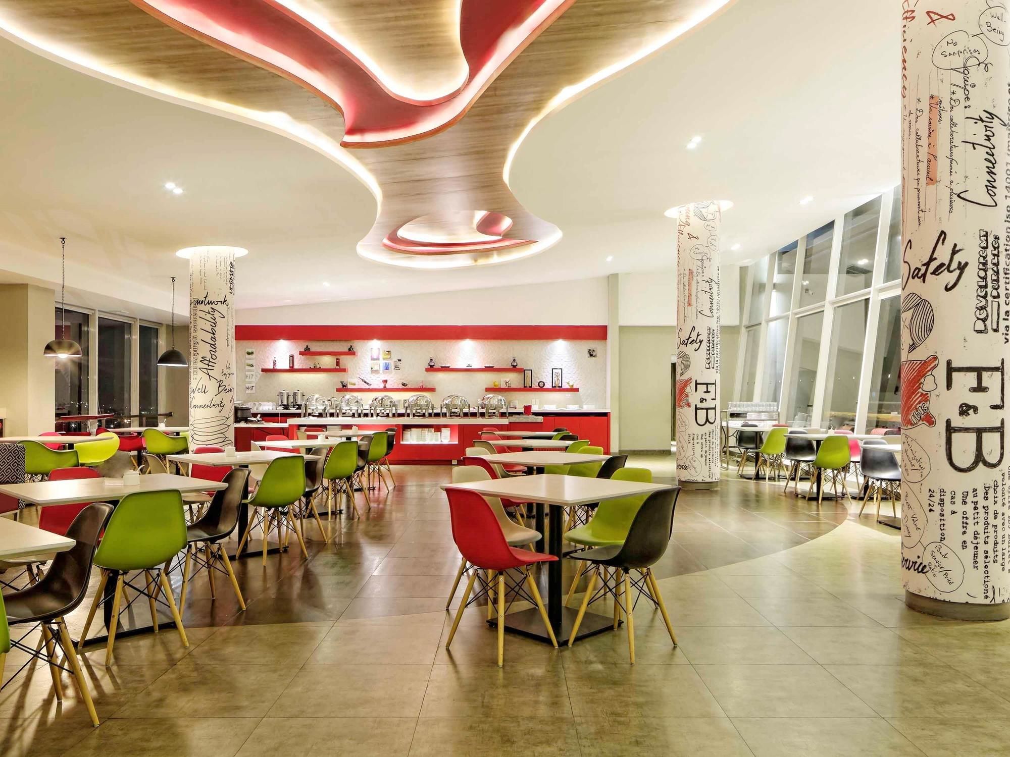 Фото Ibis Padang Hotel