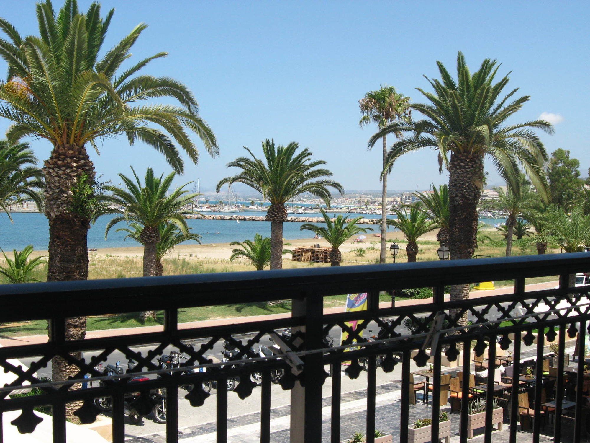 Фото Seafront Old Town