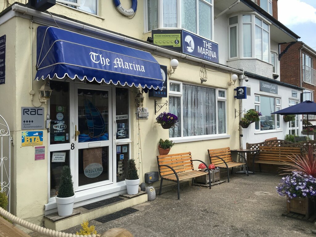 Hotel Home and Away Guesthouse, Bridlington, photo