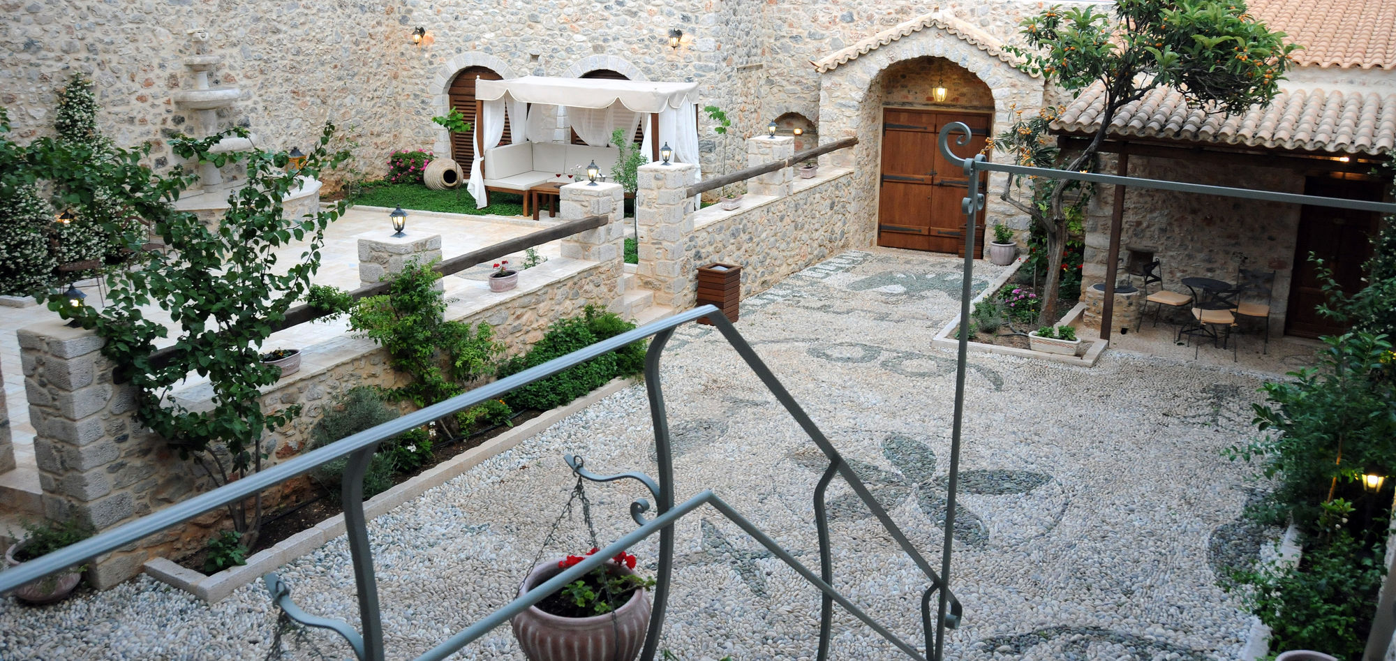 Фото Hatzipanayiotis